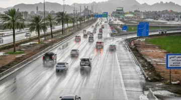 تحذير من الأجواء غير المستقرة.. حالة الطقس في المملكة اليوم مع أمطار رعدية ورياح نشطة